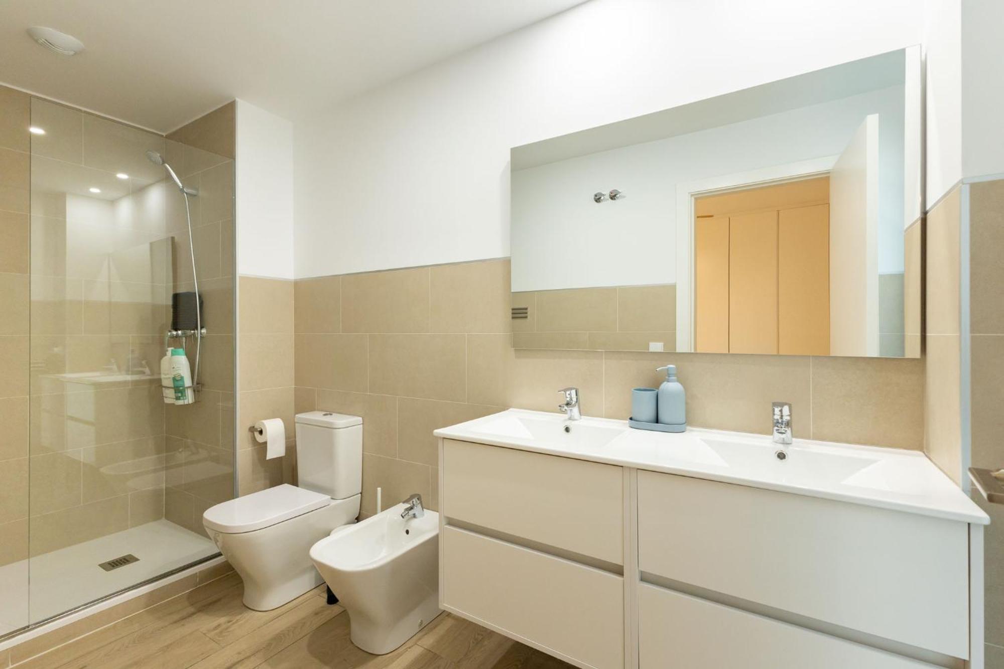 Charming 2 Bedroom Apartment By Torre Del Oro By Ocityzen Sevilla Bagian luar foto